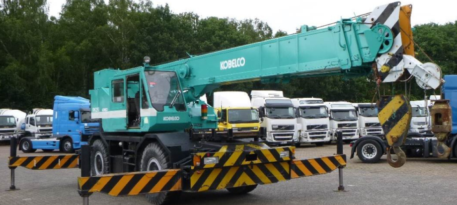 25 Ton Rough Terrain Crane - POH SENG TRANSPORT SDN BHD